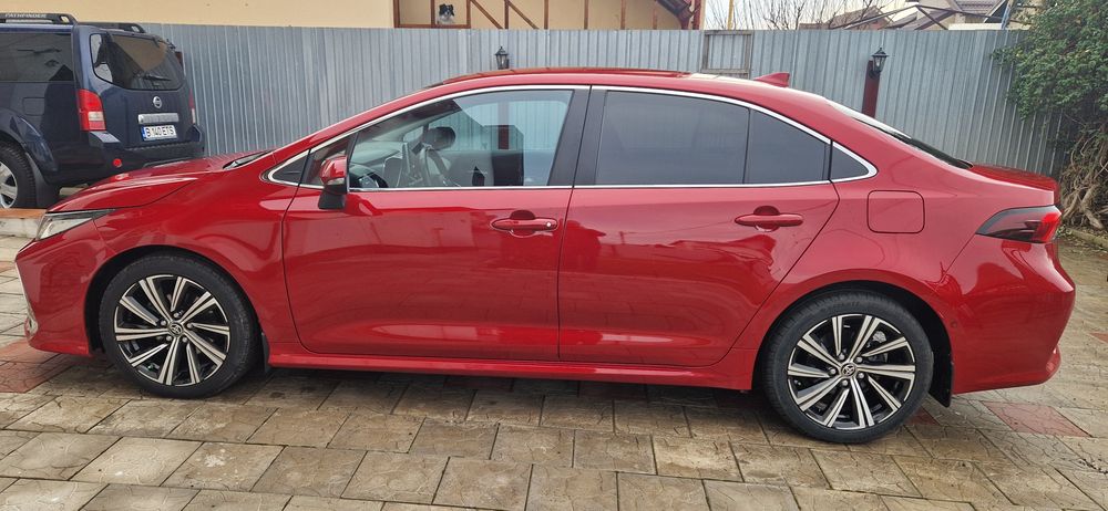 Toyota Corola Hybrid Sedan Exclusive