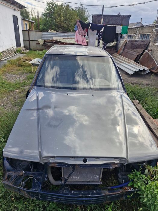 Продам Mersedes W124 на разбор полностью