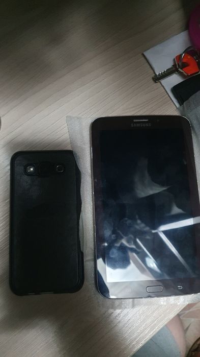 Samsung Galaxy E5 v Samsung Galaxy Tab3