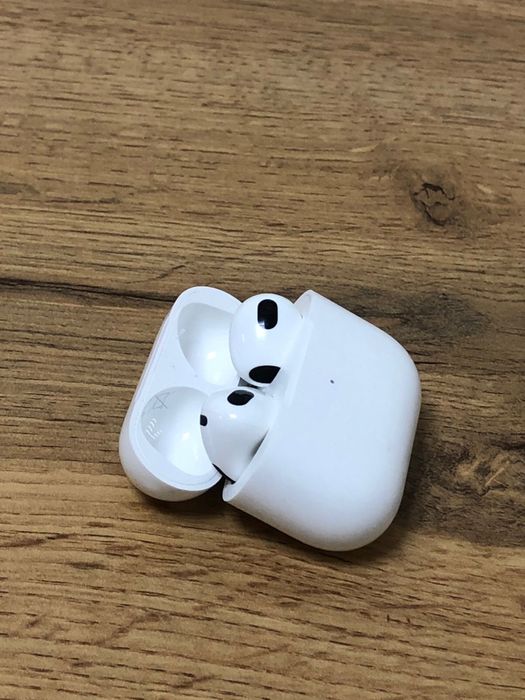Наушники AirPods 3