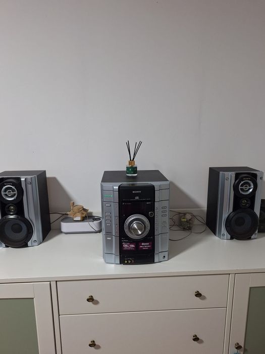 Combina sony în stare impecabila