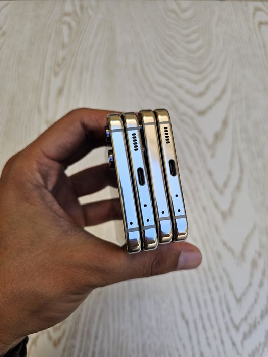 Samsung Galaxy Z Flip 5. Ishlashi zo'r. Joyi 256/512 GB. IMEKA o'tkan