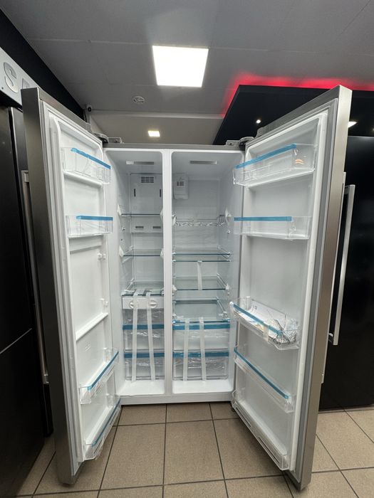 Хладилник с фризер Side by side Hanseatic A+++