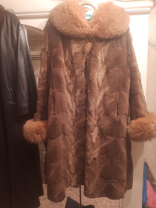 Шуба  натуральная .