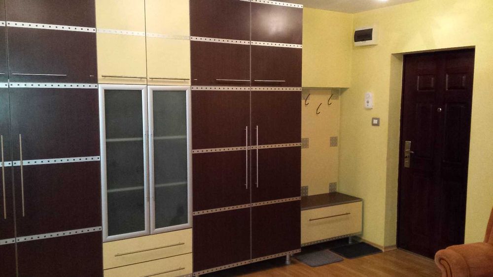 Închiriez apartament 3 camere ALEEA TUDOR NECULAI