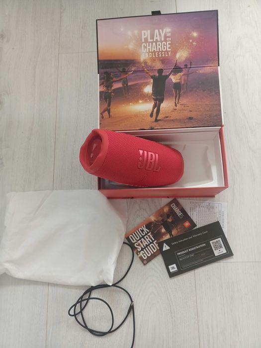 JBL Charge 5 Rosie – ca Nouă | Bluetooth | IP67 | Bass Puternic  550