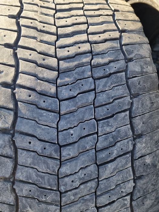 Cauciucuri/Anvelope camion 295/60/22,5 tracțiune michelin