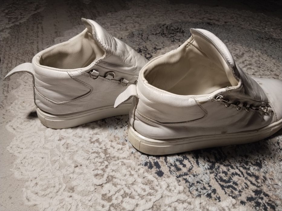 Balenciaga arena white 42 size