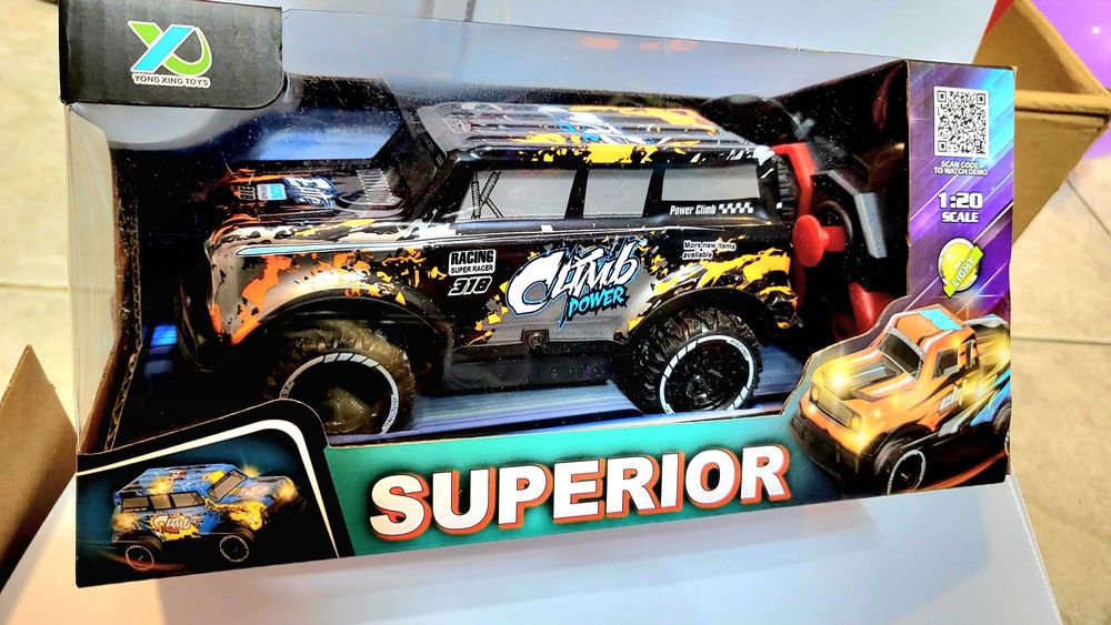 Детски джип с дистанционно LED светлини