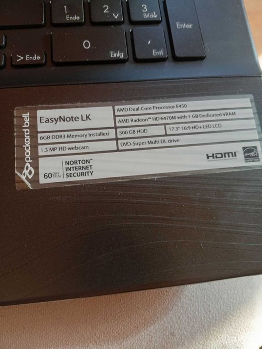 лаптоп pocakard bell за части