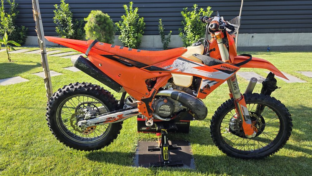 Vand KTM HARD ENDURO 2024 300 TBI 2 T Înmatriculată