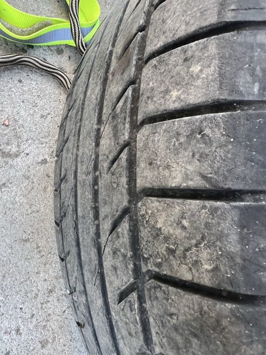 4 бр. Гуми Без джанти 255/60 R17 110 V XL