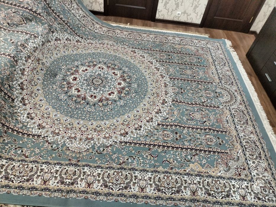 Ковер Б\У, в отличном состоянии