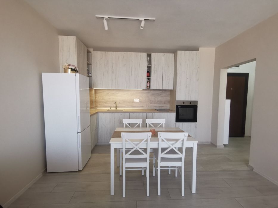 Апартамент за нощувки през лятото