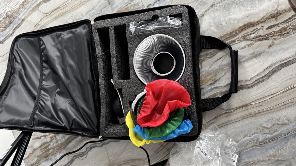Lampa foto-video Neewer 60w, softbox 60 cm, stativ 190 cm