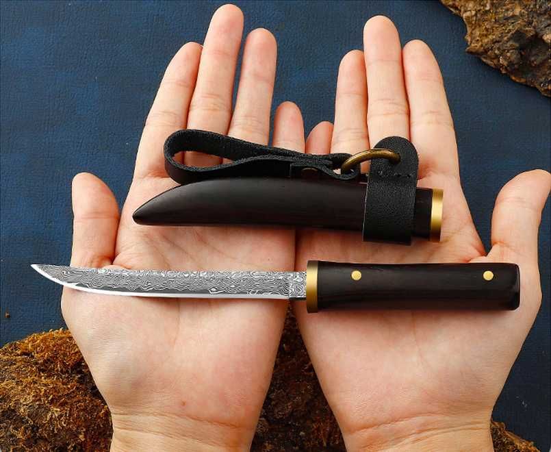 Cutit japonez Kodachi, otel Damasc, 2 modele, teaca lemn teak