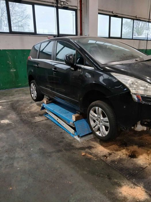 пежо 5008 2.0bluhdi/1.6hdi 2016 peugeot 5008 2.0bluhdi/1.6hdi на части