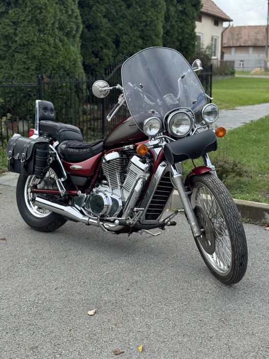 Suzuki Intruder VS800