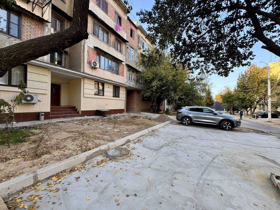 Генерала Петрова , Паркентский 143м2,   (97875)