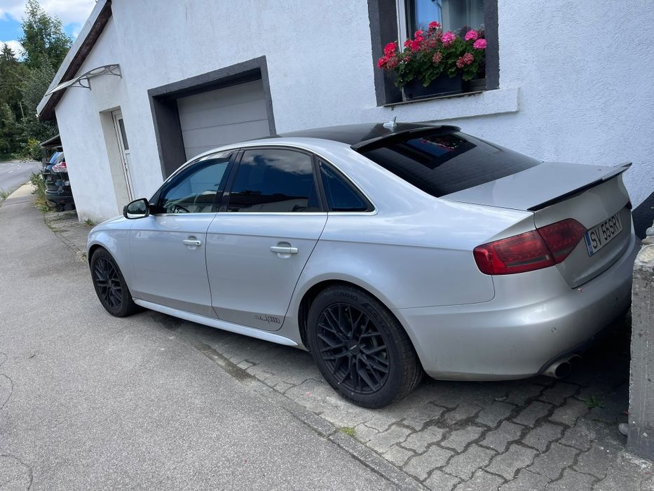 Vând Audi A4 B8  2011