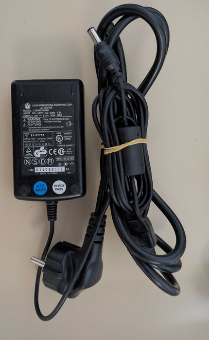 Alimentator 20V cu 3Ah - 60W