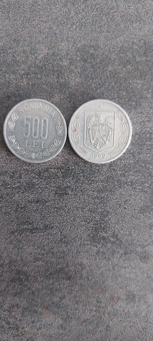 Bacnote și monede vechi.
