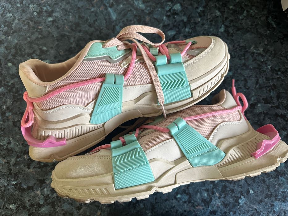 Дамски маратонки по модел на Dolce&Gabbana 40номер