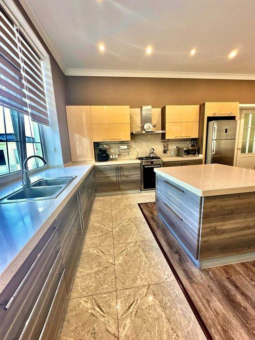 Продается ДОМ с дорогой мебелью и техникой на САМПИ