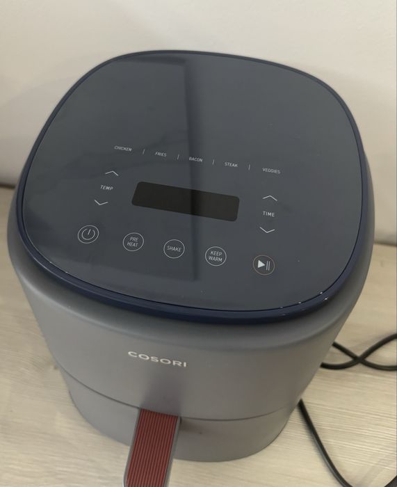 Friteuză cu aer cald Cosori Lite Smart Air Fryer 3.8L WiFi Bluetooth, Nouă