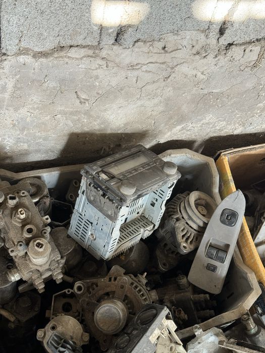 Запчасти на мазда 626