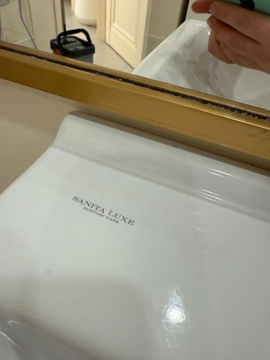 Раковина с тумбой