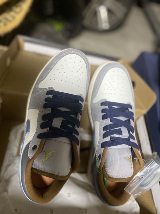 Adidasi unisex nr 41,sunt noi in cutie,Nike Jordan