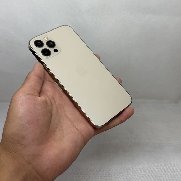 iPhone 12 Pro sotiladi