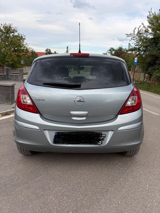 Opel Corsa 1.4 benzina