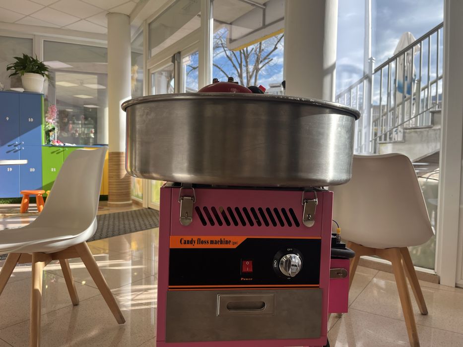 Машина за захарен памук