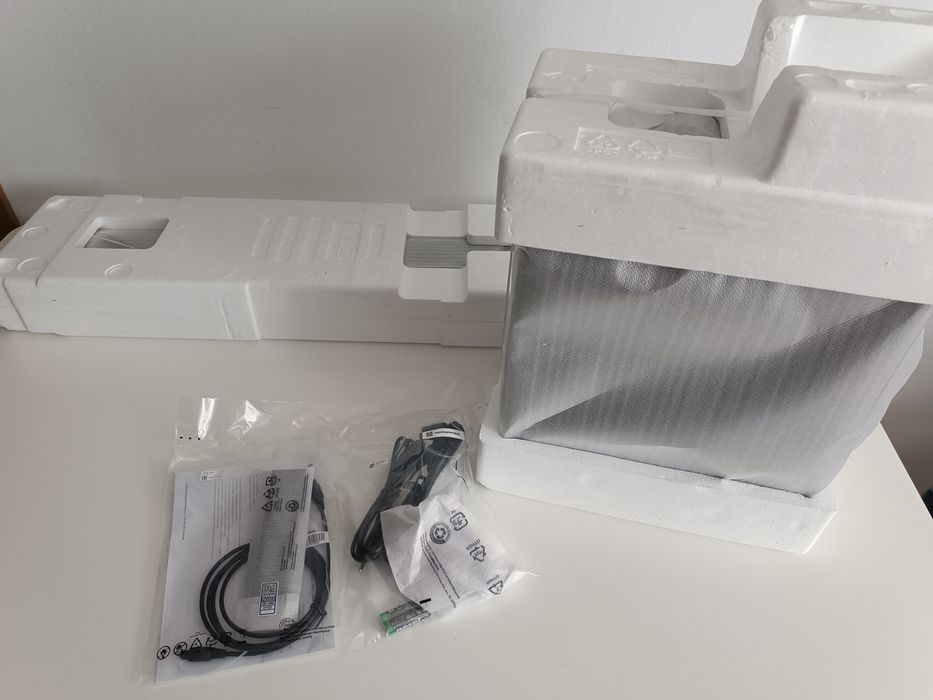 Soundbar Samsung nou,desfăcut doar pentru probă.