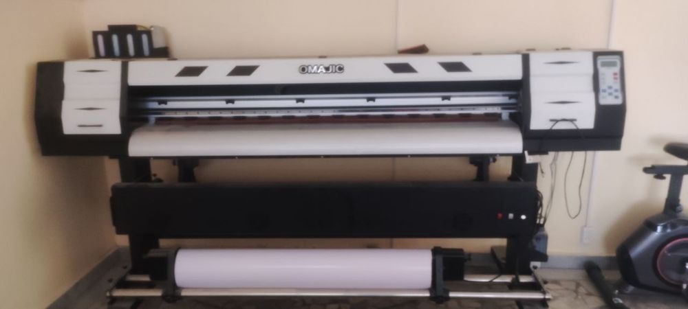 Banner stanok sotiladi