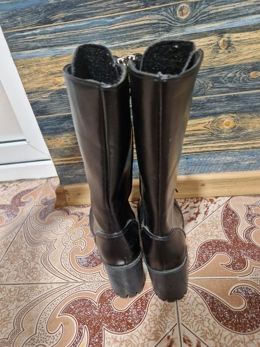 Bocanci cu toc inalti