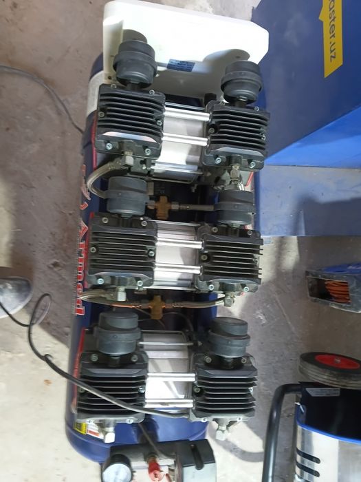 Компрессор 100 литр