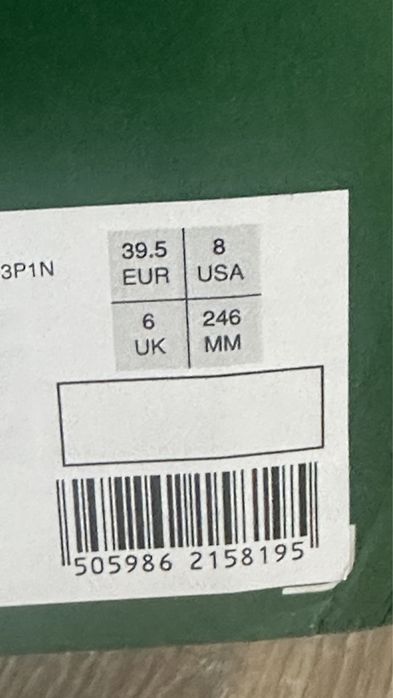 Продам кроссовки Lacoste 39размер