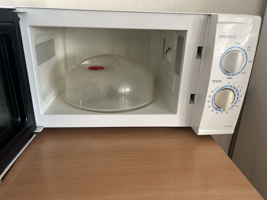Холодильник и микроволновка б/у