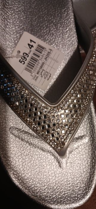 Продам сланцы женские