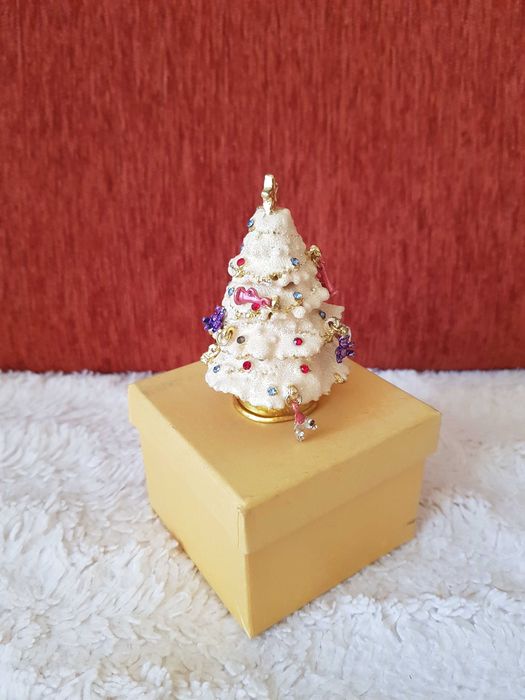 Фигурки для домашнего интерьера