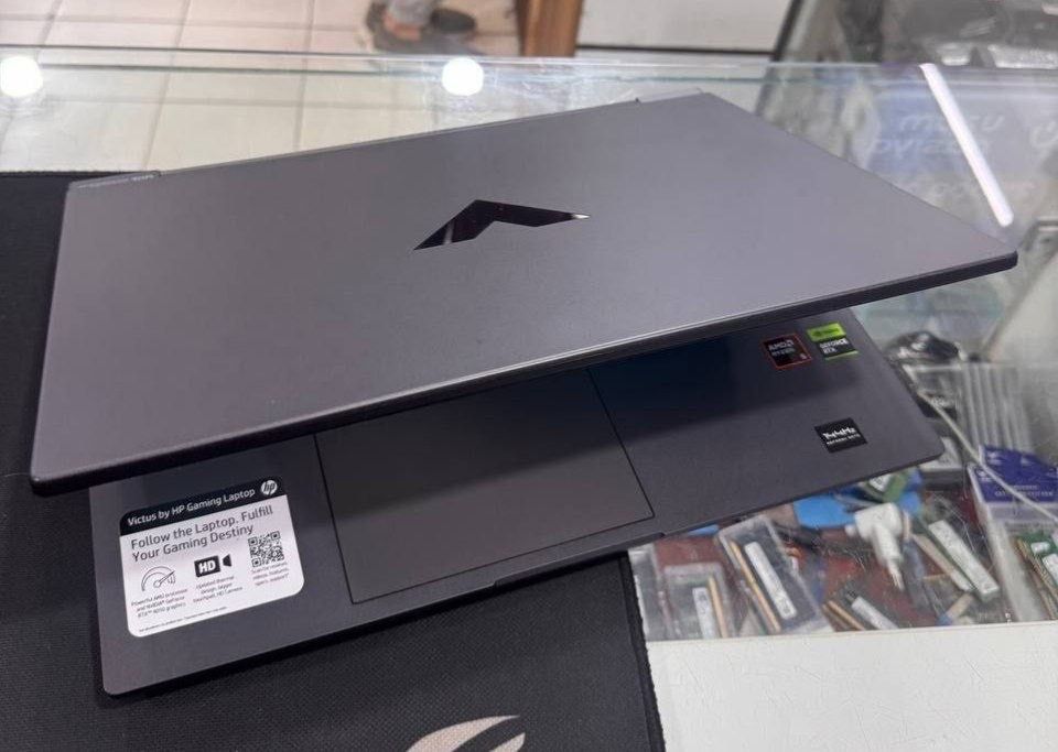 HP Victus Geming