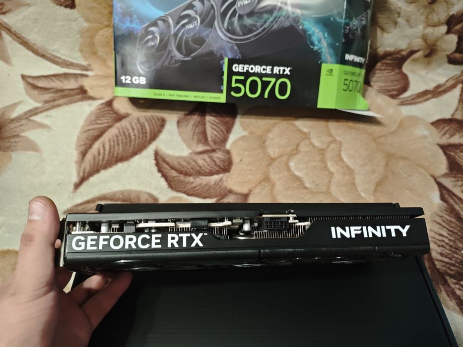 Продам RTX 5070 12GB