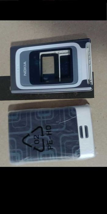 Vand carcasa originala si completa pt nokia 7200