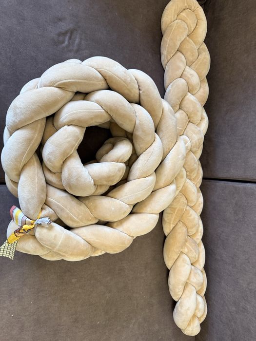 Продам бортики для кроватки