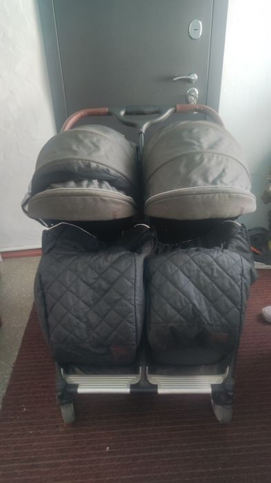 Коляска детская робот