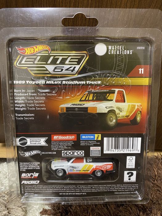 Hot Wheels Elite 64 Toyota Hilux 1989 macheta auto scara 1:64