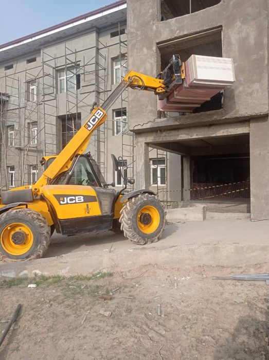 JCB 526-56 teleskop yuklagich. СОТУВДА!!! Нарх озгина келишилади!